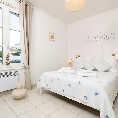 Villa Luxurious With A Dishwasher, Only 3 5km From The *