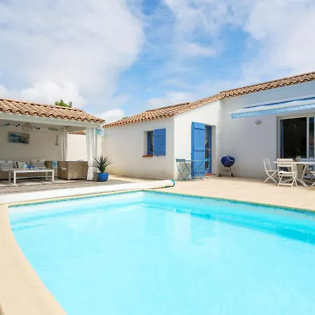 Luxurious With A Dishwasher, Only 3 5km From The *
