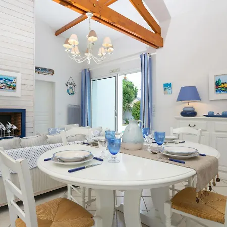 Luxurious With A Dishwasher, Only 3 5km From The Villa