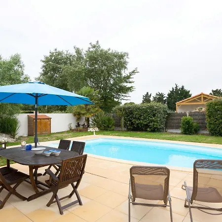Villa Luxurious With A Dishwasher, Only 3 5km From The *