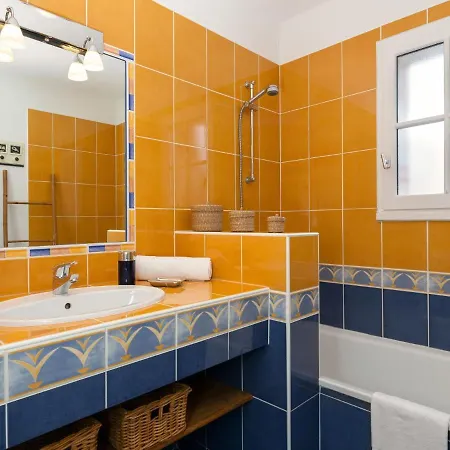 Villa Luxurious With A Dishwasher, Only 3 5km From The *